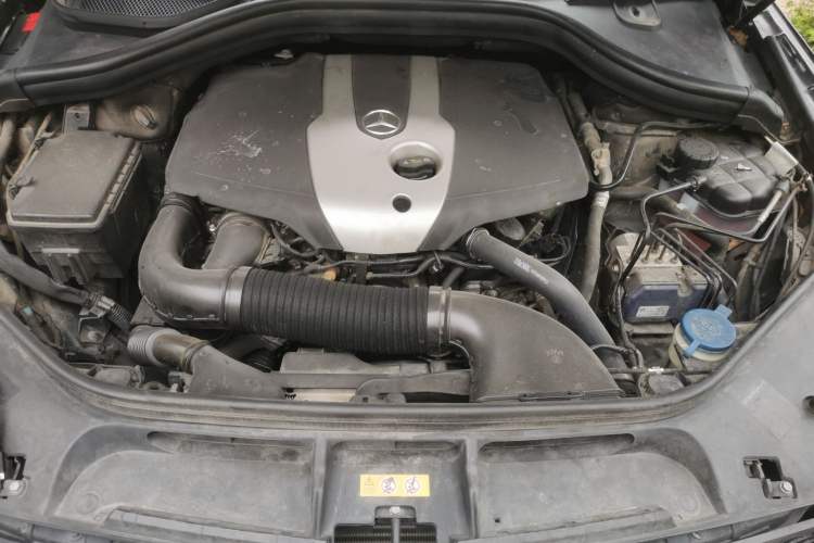 Used Mercedes-Benz GLE 2016 GLE 300 d 4MATIC Engine Bay