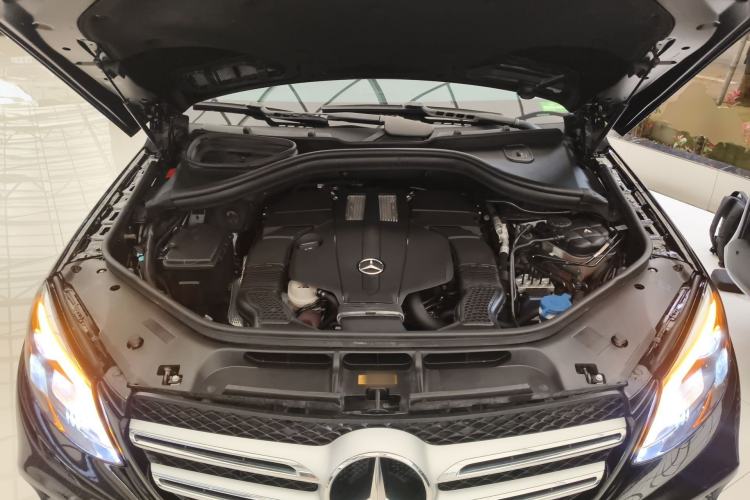 Used Mercedes-Benz GLE 2016 GLE 400 4MATIC Engine Bay