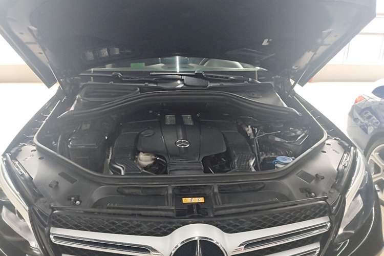 Used Mercedes-Benz GLE 2016 GLE 400 4MATIC Engine Bay
