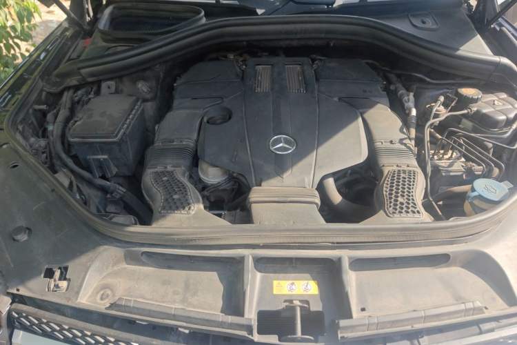Used Mercedes-Benz GLE 2016 GLE 320 4MATIC Luxury Model Engine Bay