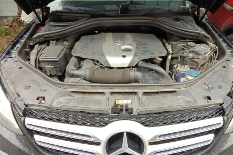 Used Mercedes-Benz GLE 2016 GLE 300 d 4MATIC Engine Bay