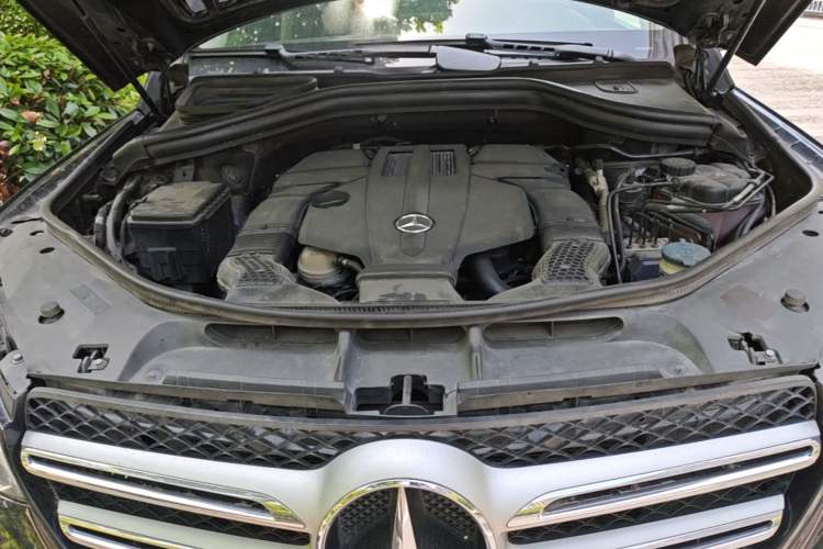 Used Mercedes-Benz GLE 2016 GLE 400 4MATIC Engine Bay