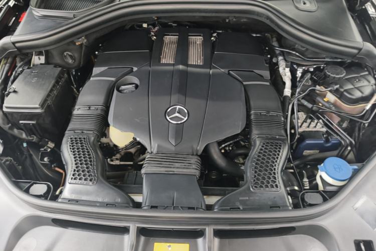 Used Mercedes-Benz GLE 2016 GLE 400 4MATIC Engine Bay