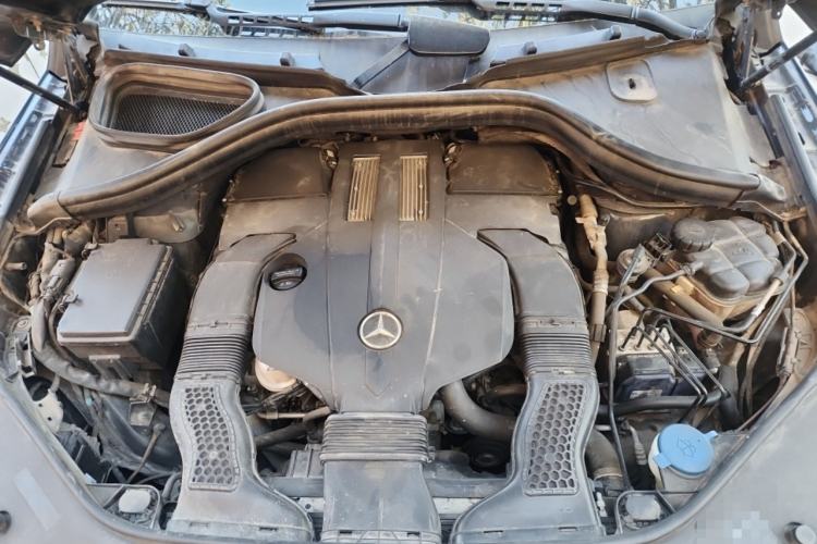 Used Mercedes-Benz GLE 2016 GLE 320 4MATIC Dynamic Edition Engine Bay