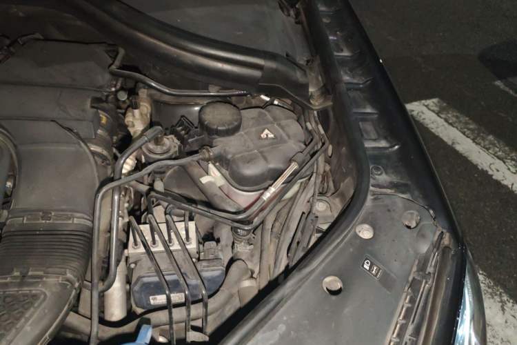 Used Mercedes-Benz GLE 2016 GLE 450 AMG 4MATIC Engine Bay Left