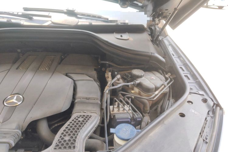 Used Mercedes-Benz GLE 2016 GLE 320 4MATIC Luxury Model Engine Bay Left