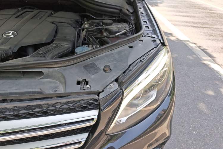 Used Mercedes-Benz GLE 2016 GLE 400 4MATIC Engine Bay Left