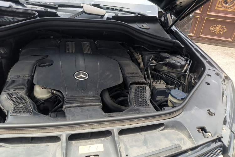 Used Mercedes-Benz GLE 2016 GLE 400 4MATIC Engine Bay Left