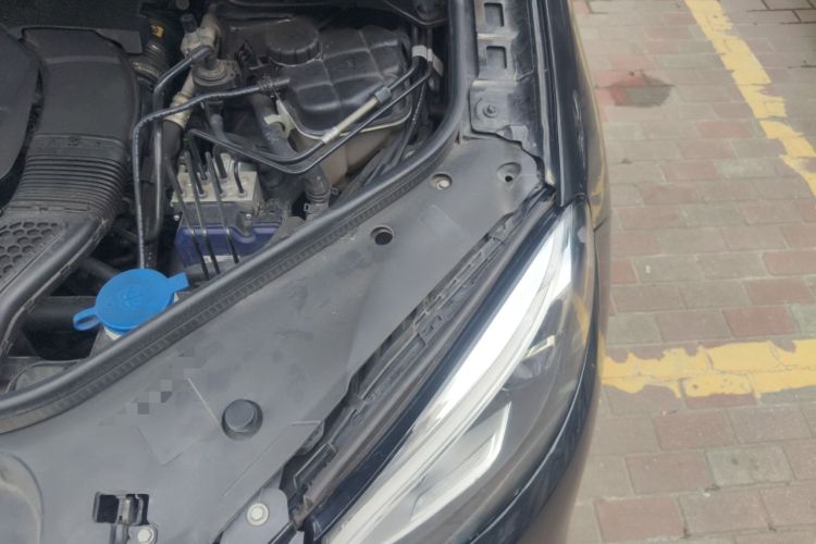 Used Mercedes-Benz GLE 2016 GLE 320 4MATIC Dynamic Edition Engine Bay Left