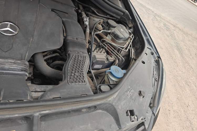 Used Mercedes-Benz GLE 2016 GLE 400 4MATIC Engine Bay Left