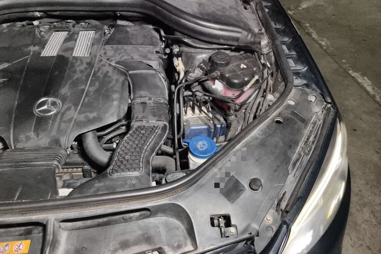 Used Mercedes-Benz GLE 2016 GLE 400 4MATIC Engine Bay Left