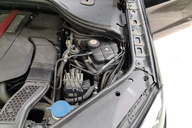 Used Mercedes-Benz GLE 2016 GLE 450 AMG 4MATIC Engine Bay Left