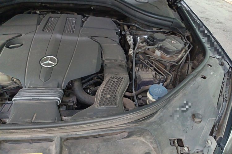 Used Mercedes-Benz GLE  Engine Bay Left