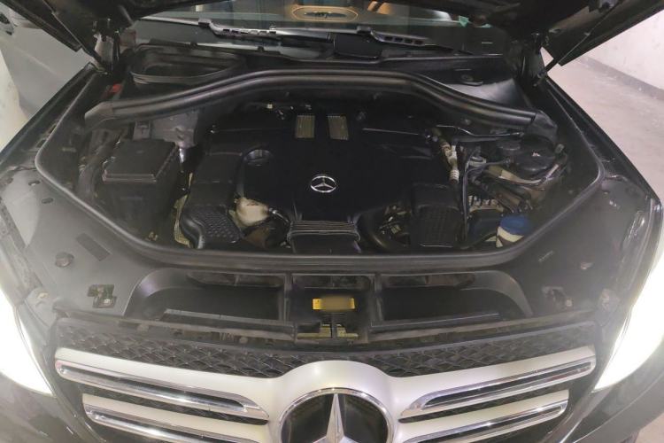 Used Mercedes-Benz GLE 2016 GLE 320 4MATIC Dynamic Edition Engine Bay