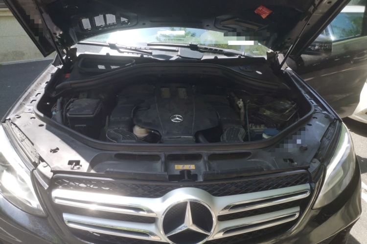 Used Mercedes-Benz GLE 2016 GLE 320 4MATIC Dynamic Edition Engine Bay