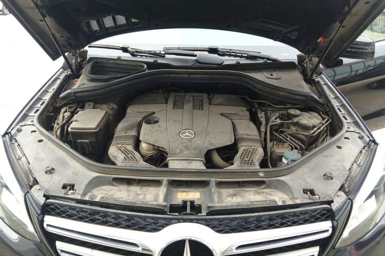 Used Mercedes-Benz GLE 2016 GLE 320 4MATIC Dynamic Edition Engine Bay