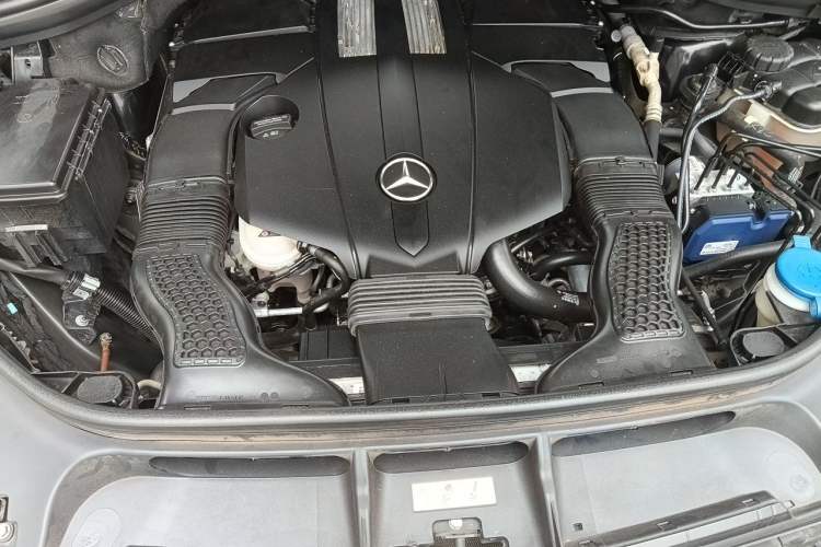 Used Mercedes-Benz GLE 2016 GLE 400 4MATIC Engine Bay