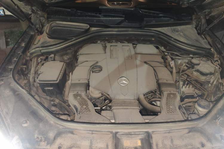 Used Mercedes-Benz GLE 2016 GLE 320 4MATIC Dynamic Edition Engine Bay