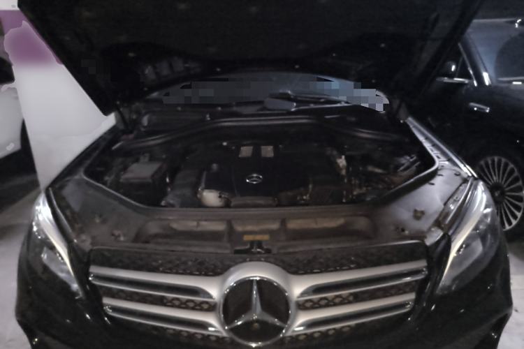 Used Mercedes-Benz GLE 2016 GLE 320 4MATIC Luxury Model Engine Bay