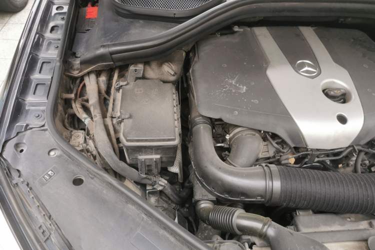 Used Mercedes-Benz GLE 2016 GLE 300 d 4MATIC Engine Bay Right