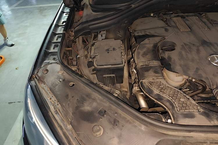 Used Mercedes-Benz GLE 2016 GLE 320 4MATIC Dynamic Edition Engine Bay Right