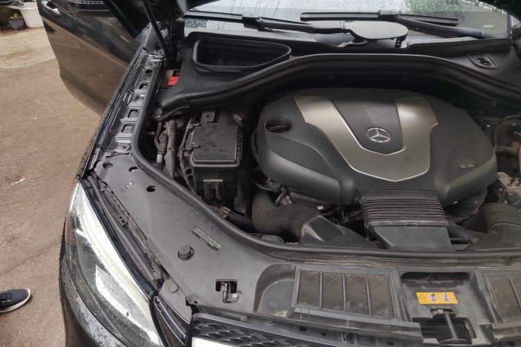 Used Mercedes-Benz GLE  Engine Bay Right