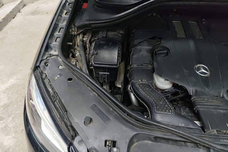 Used Mercedes-Benz GLE 2016 GLE 400 4MATIC Engine Bay Right