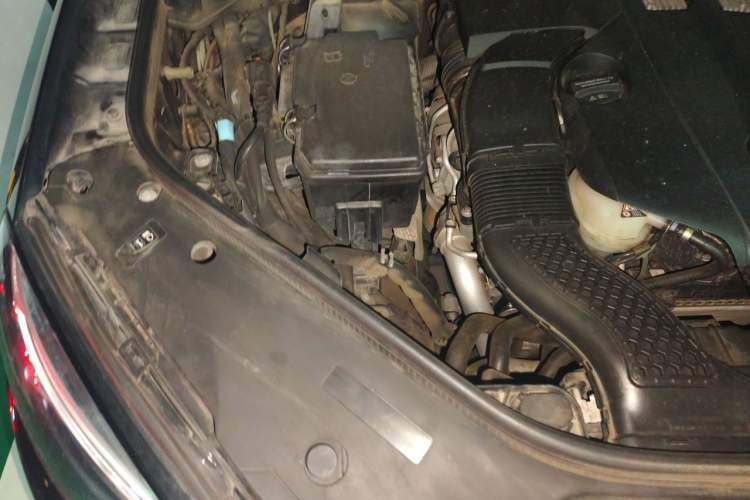 Used Mercedes-Benz GLE 2016 GLE 400 4MATIC Engine Bay Right