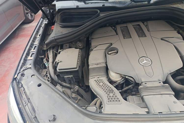 Used Mercedes-Benz GLE 2016 GLE 400 4MATIC Engine Bay Right