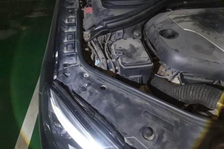 Used Mercedes-Benz GLE 2016 GLE 350 d 4MATIC Engine Bay Right