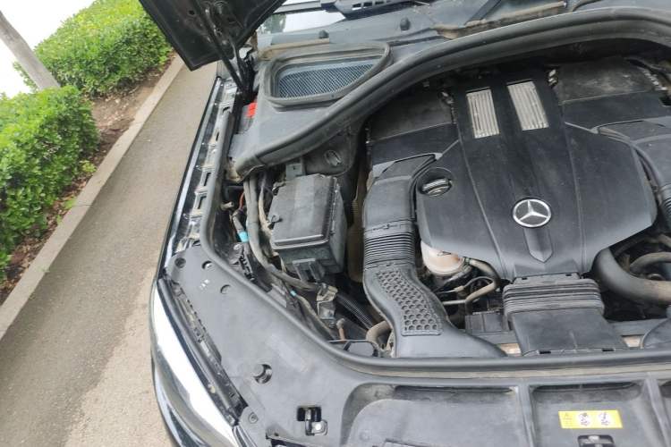 Used Mercedes-Benz GLE 2016 GLE 320 4MATIC Dynamic Edition Engine Bay Right