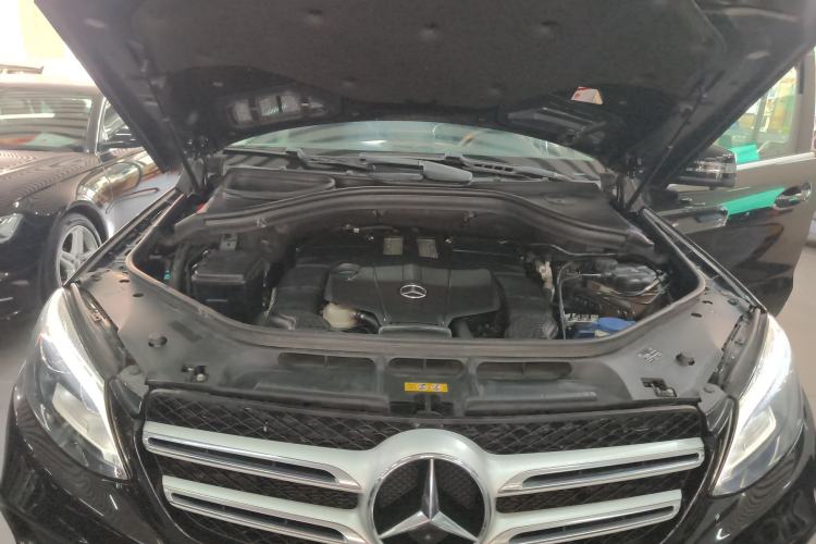 Used Mercedes-Benz GLE 2016 GLE 320 4MATIC Dynamic Edition Engine Bay