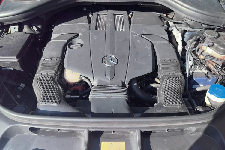 Used Mercedes-Benz GLE 2016 GLE 400 4MATIC Engine Bay