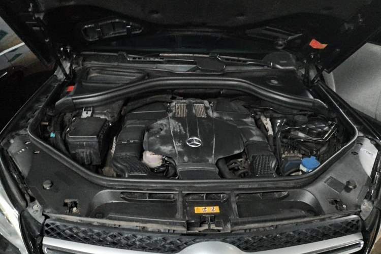 Used Mercedes-Benz GLE 2016 GLE 320 4MATIC Dynamic Edition Engine Bay