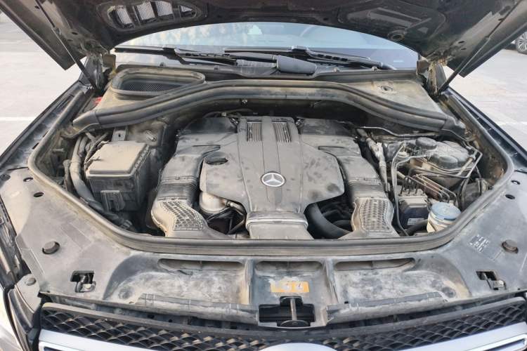 Used Mercedes-Benz GLE 2016 GLE 320 4MATIC Dynamic Edition Engine Bay