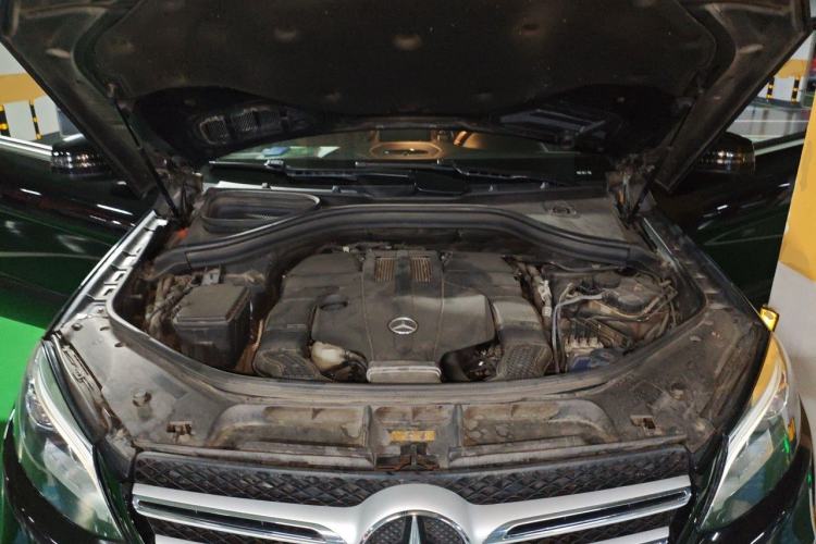 Used Mercedes-Benz GLE 2016 GLE 320 4MATIC Luxury Model Engine Bay