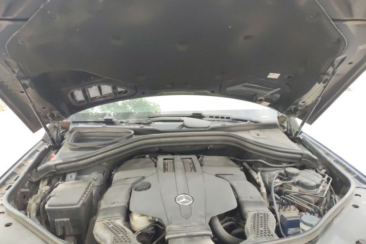 Used Mercedes-Benz GLE 2016 GLE 320 4MATIC Dynamic Edition Engine Bay