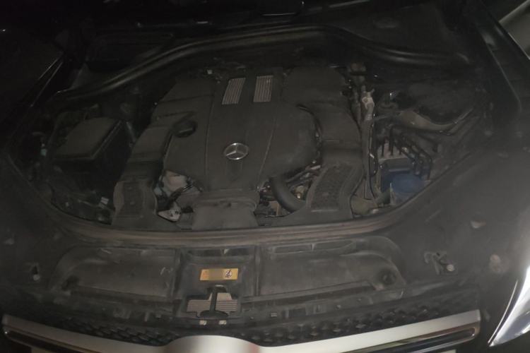 Used Mercedes-Benz GLE 2016 GLE 400 4MATIC Engine Bay