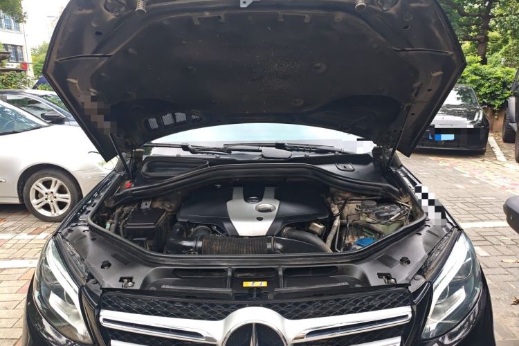 Used Mercedes-Benz GLE 2016 GLE 300 d 4MATIC Engine Bay