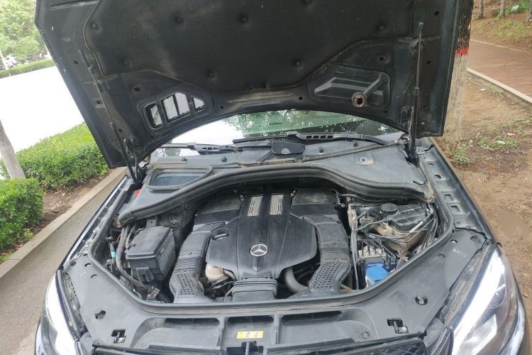 Used Mercedes-Benz GLE 2016 GLE 320 4MATIC Dynamic Edition Engine Bay