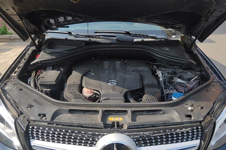 Used Mercedes-Benz GLE 2016 GLE 320 4MATIC Dynamic Edition Engine Bay