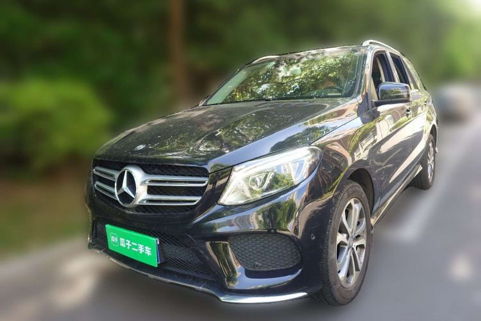 Used Mercedes-Benz GLE 2016 GLE 320 4MATIC Luxury Model Front Left 45 Deg