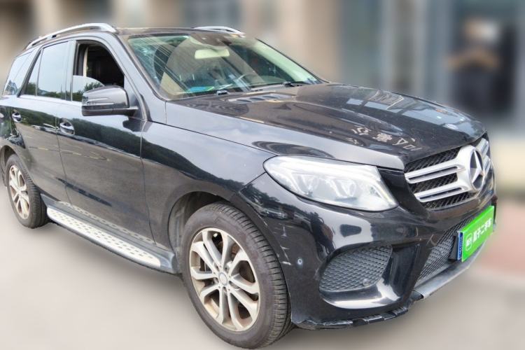 Used Mercedes-Benz GLE 2016 GLE 320 4MATIC Dynamic Edition Front Right 45 Deg