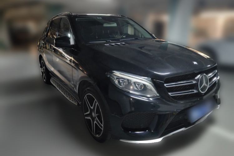 Used Mercedes-Benz GLE 2016 GLE 450 AMG 4MATIC Front Right 45 Deg