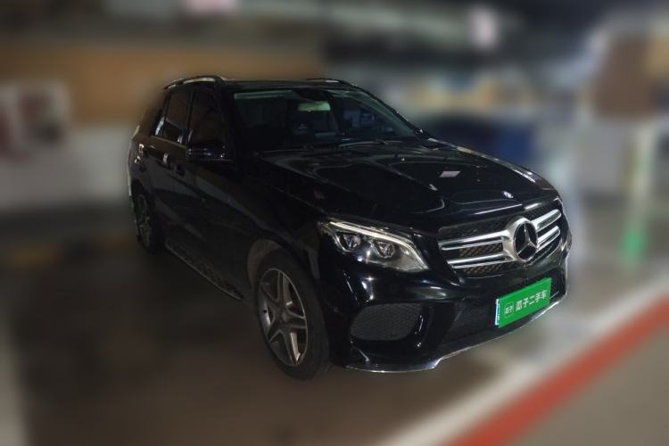 Used Mercedes-Benz GLE 2016 GLE 400 4MATIC Front Right 45 Deg