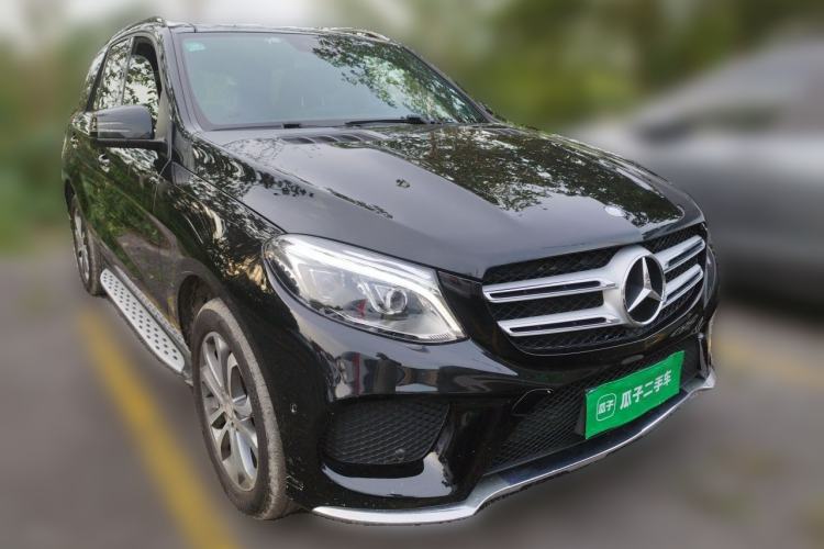 Used Mercedes-Benz GLE 2016 GLE 320 4MATIC Dynamic Edition Front Right 45 Deg