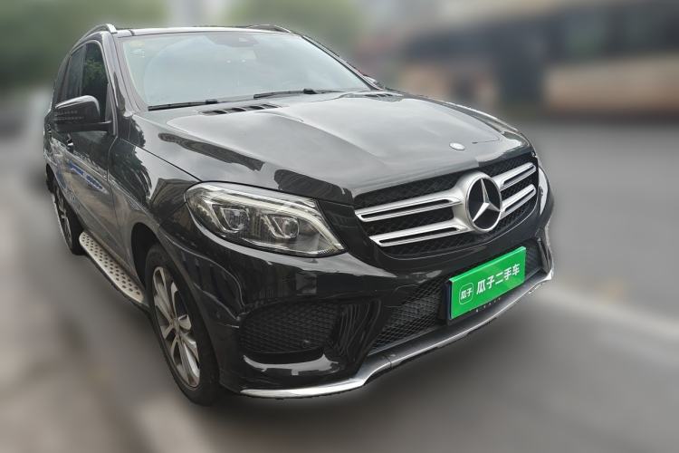 Used Mercedes-Benz GLE 2016 GLE 320 4MATIC Dynamic Edition Front Right 45 Deg
