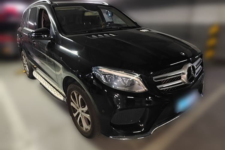 Used Mercedes-Benz GLE 2016 GLE 320 4MATIC Dynamic Edition Front Right 45 Deg