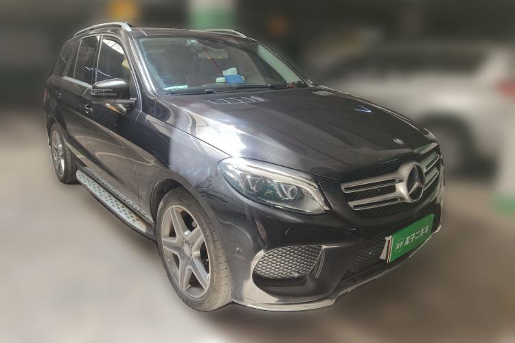 Used Mercedes-Benz GLE 2016 GLE 400 4MATIC Front Right 45 Deg