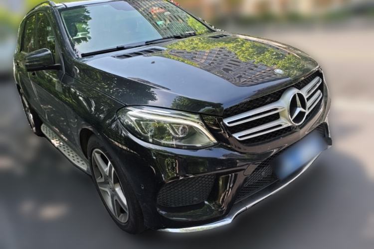 Used Mercedes-Benz GLE 2016 GLE 400 4MATIC Front Right 45 Deg